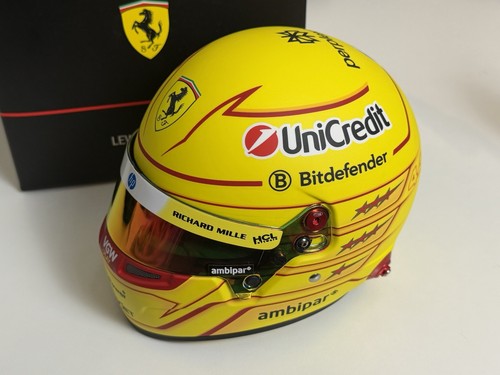 Scale 2025 lewis hamilton - 1/2,